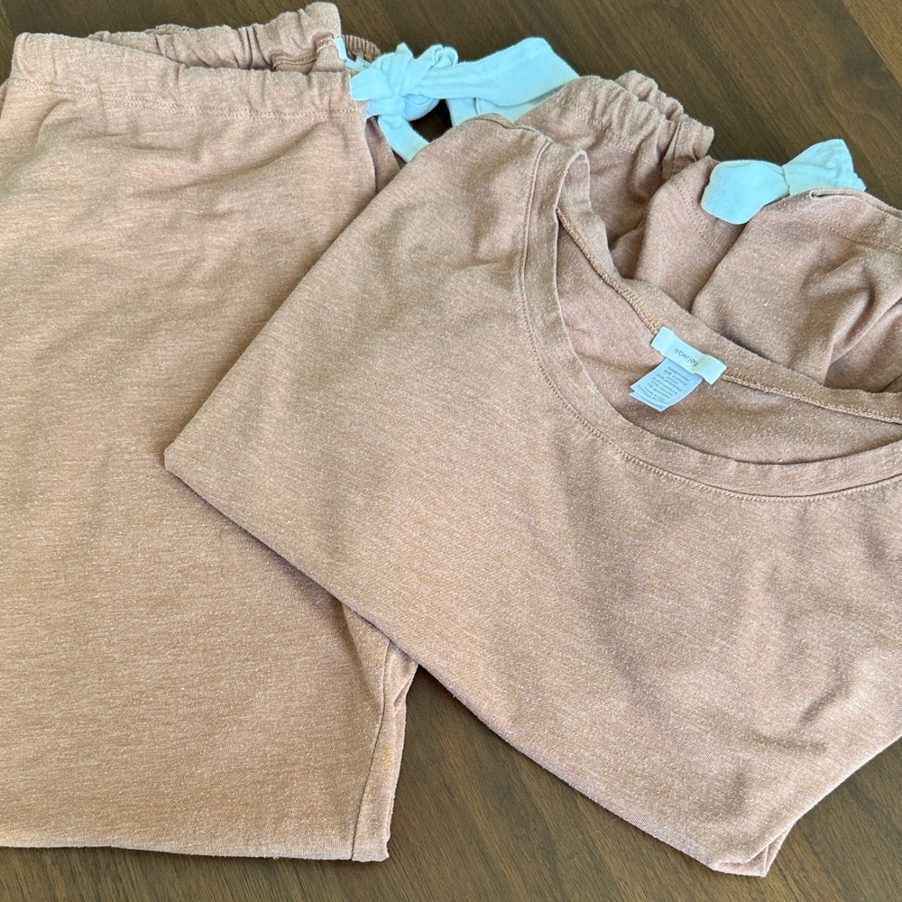 Eberjey set Cozy Tan with white adjustable waist ties on top and bottom Sz M